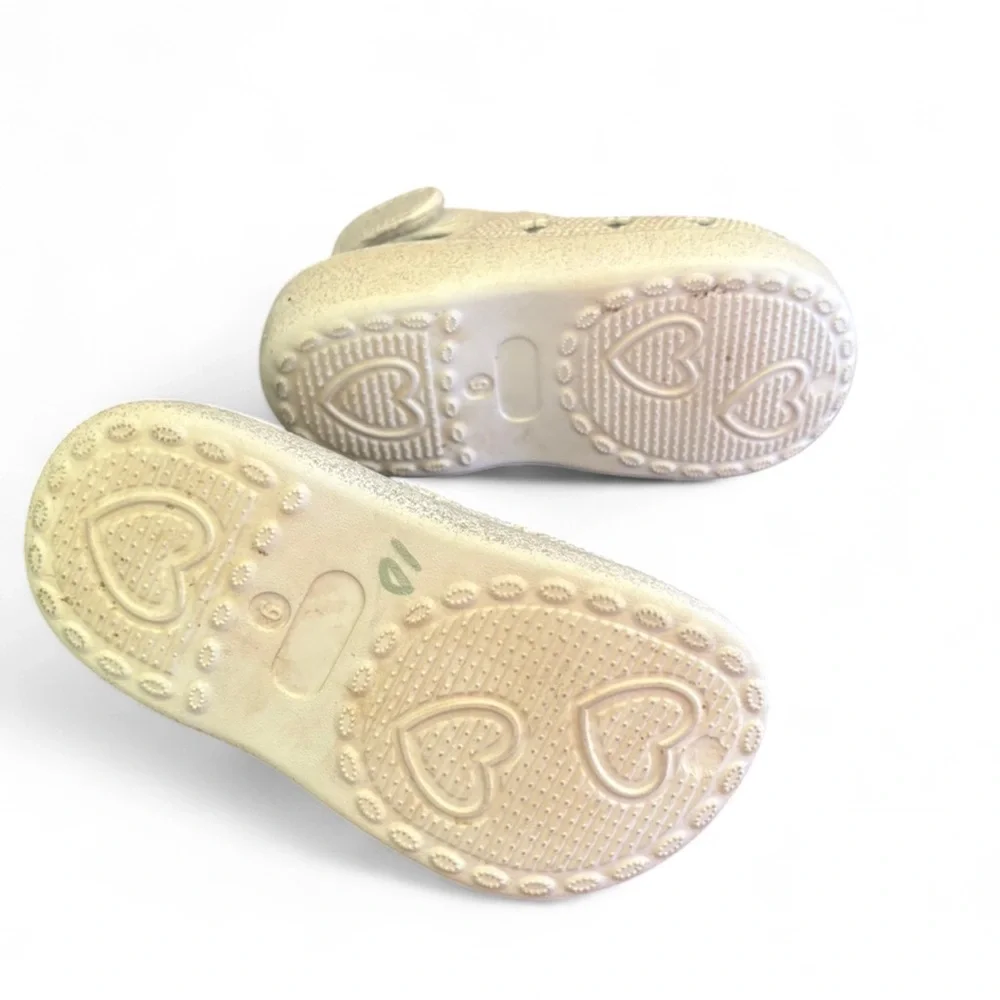 Sparkly white and pink Barbie crocs clog slide on shoes girls size 9